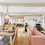 2 Bedroom Stunning In Vakantiehuis